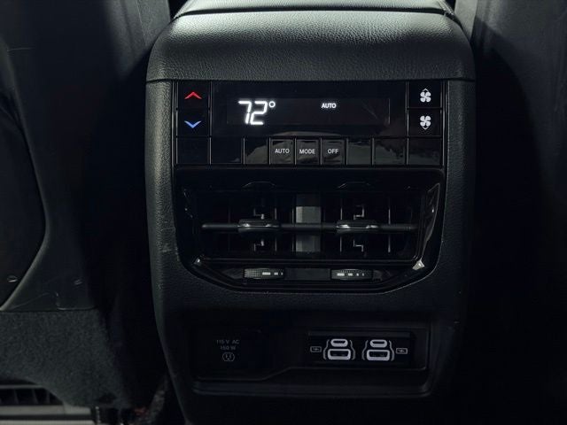 2024 Jeep Grand Cherokee L Altitude 4x4