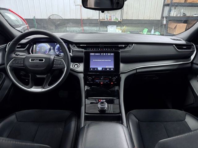 2024 Jeep Grand Cherokee L Altitude 4x4