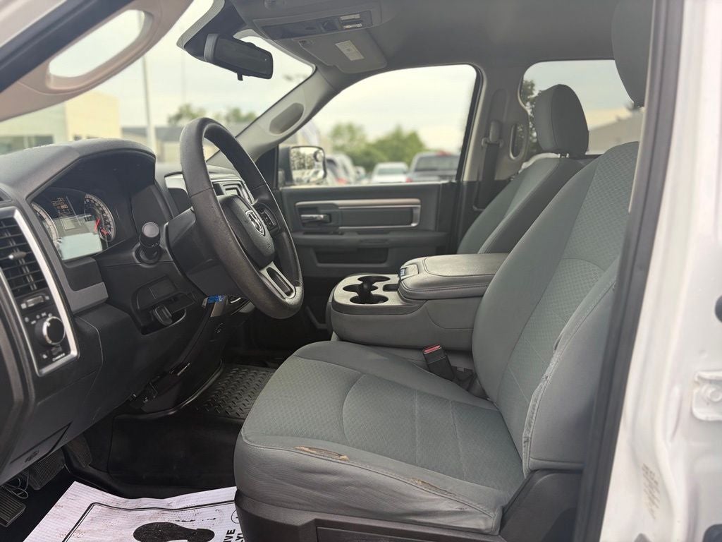 2016 RAM 1500 SLT