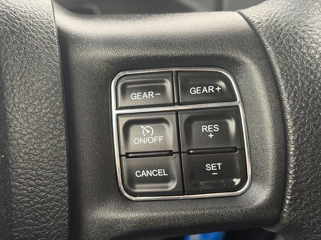 2016 RAM 1500 SLT