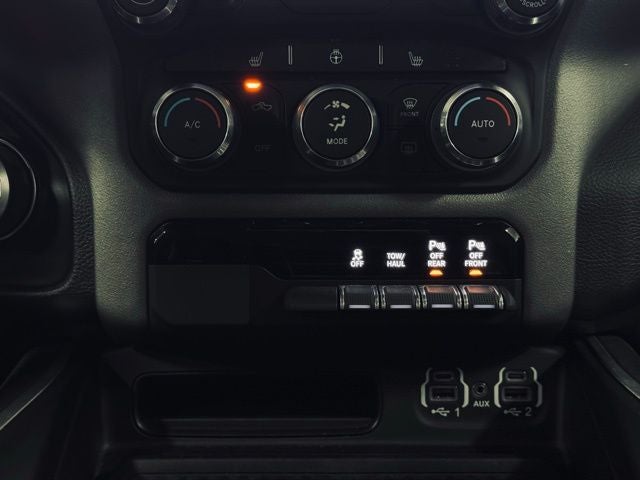 2022 RAM 1500 Big Horn Crew Cab 4x4 5'7' Box