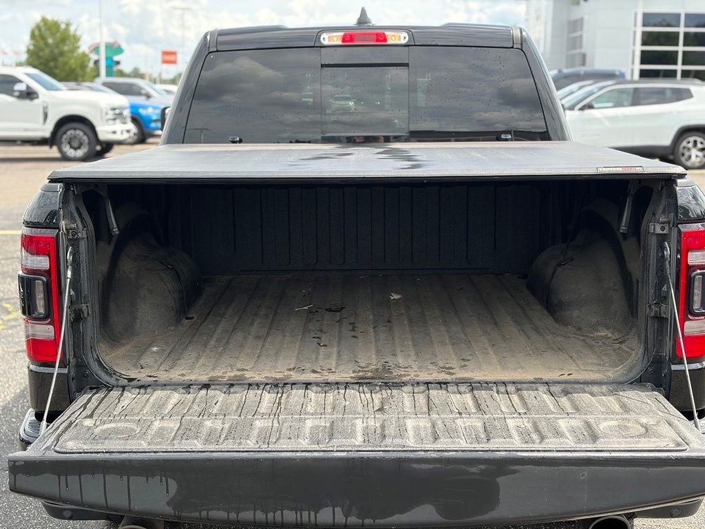 2019 RAM 1500 Laramie Crew Cab 4x4 5'7' Box