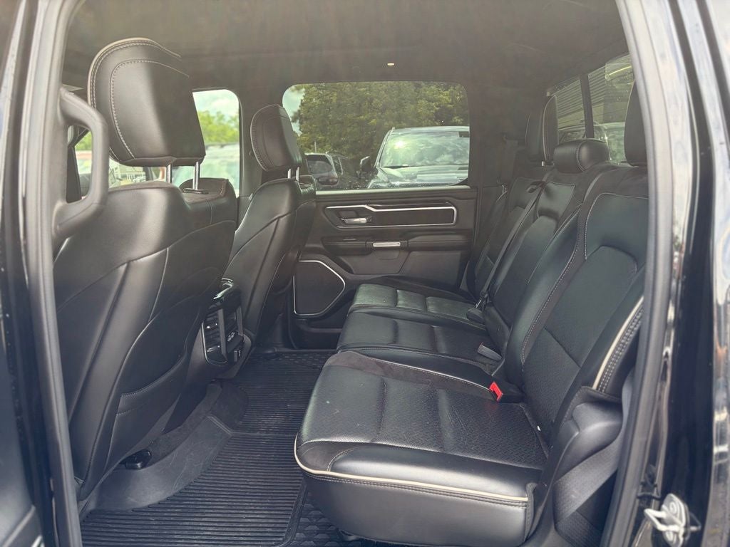 2019 RAM 1500 Laramie Crew Cab 4x4 5'7' Box