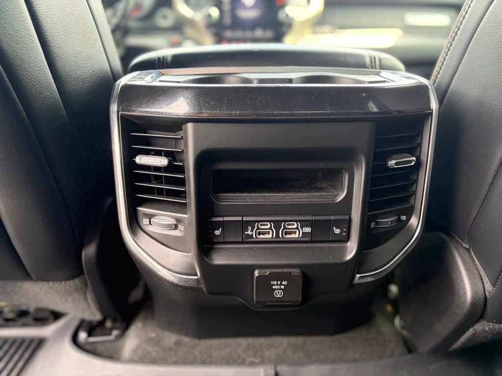 2019 RAM 1500 Laramie Crew Cab 4x4 5'7' Box