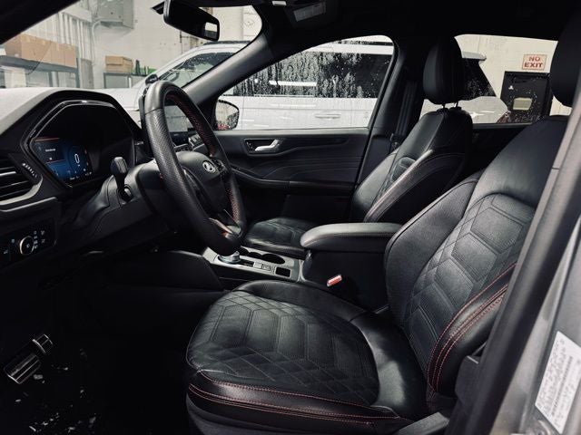 2023 Ford Escape ST-Line Elite