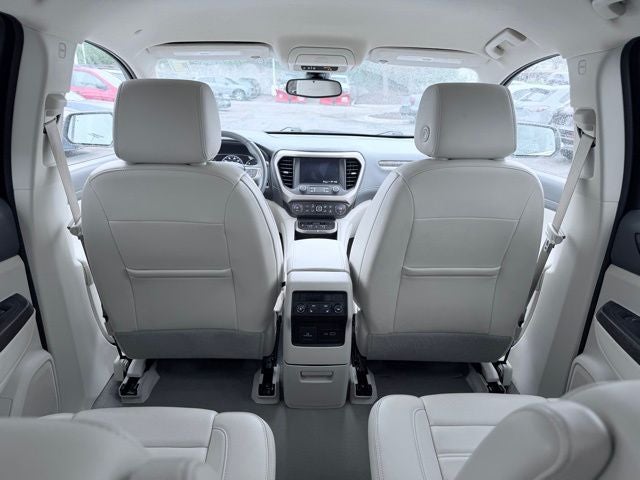 2023 GMC Acadia AWD Denali
