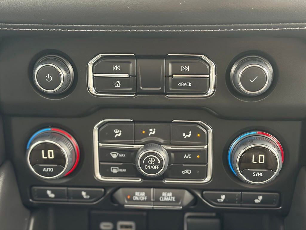 2024 Chevrolet Suburban 4WD Z71