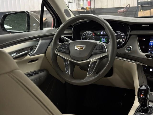 2023 Cadillac XT5 AWD Premium Luxury