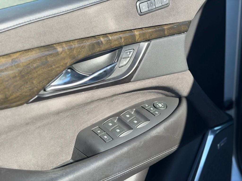 2020 Cadillac Escalade Platinum Edition