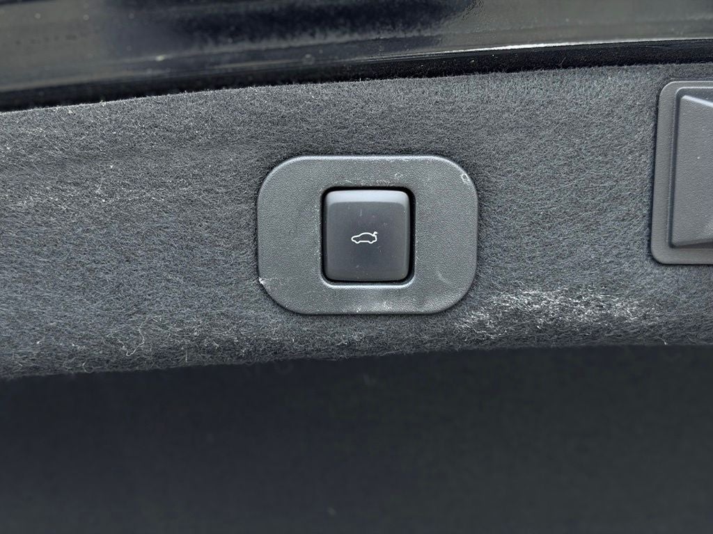 2017 Lincoln Continental Select