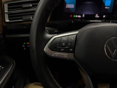 2025 Volkswagen Atlas 2.0T SE w/Technology