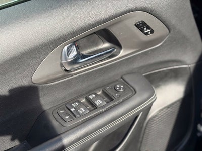 2025 Chrysler Pacifica Select * Certified Pre-Owned *