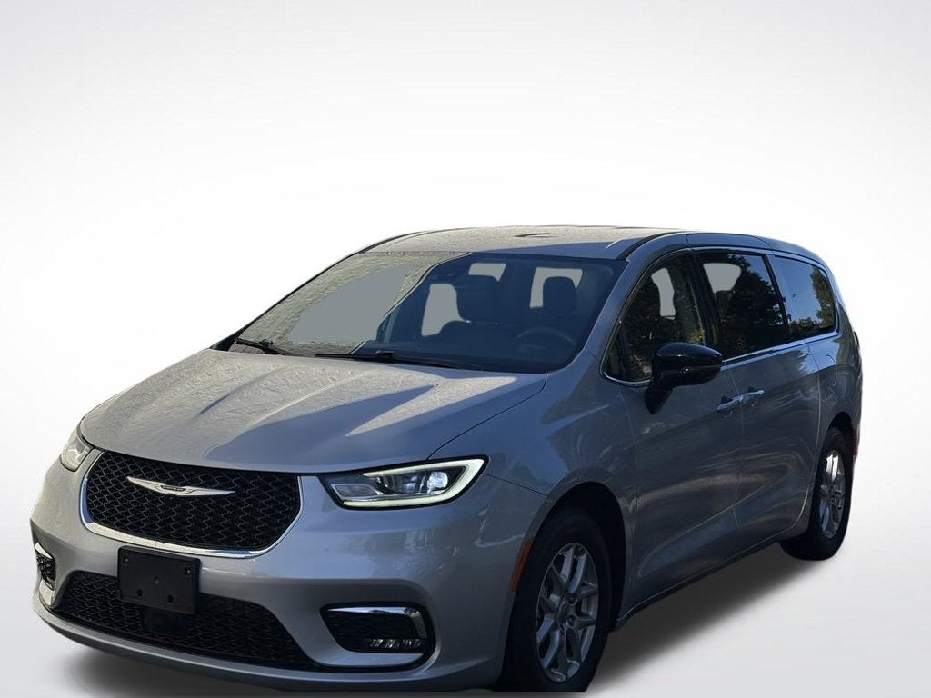 2024 Chrysler Pacifica Touring L * Certified Pre-Owned *