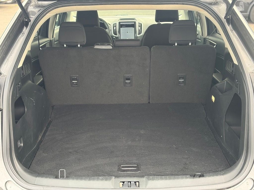 2023 Ford Edge SE