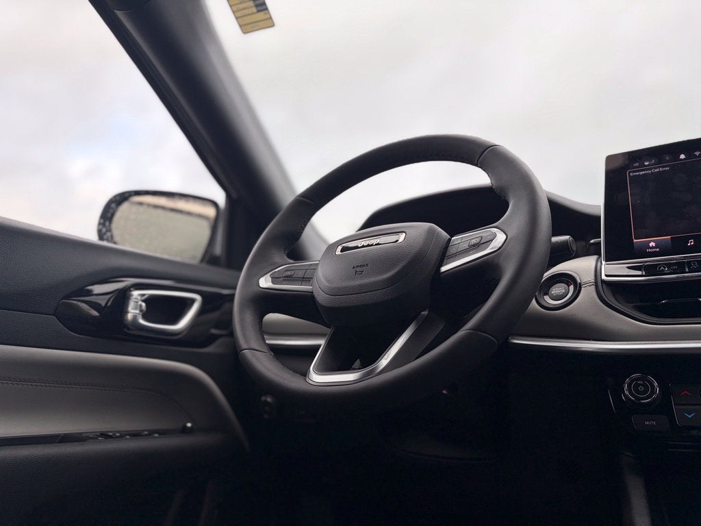2025 Jeep Compass Limited * Certified Pre-Owned *