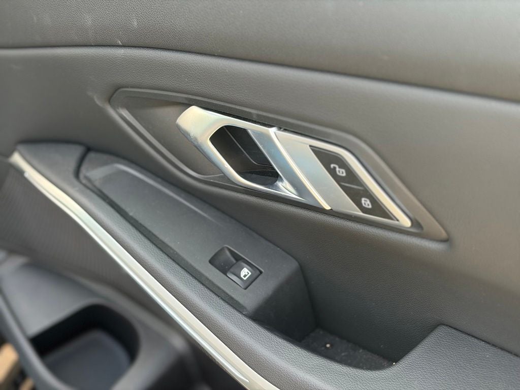 2023 BMW 3 Series 330i xDrive