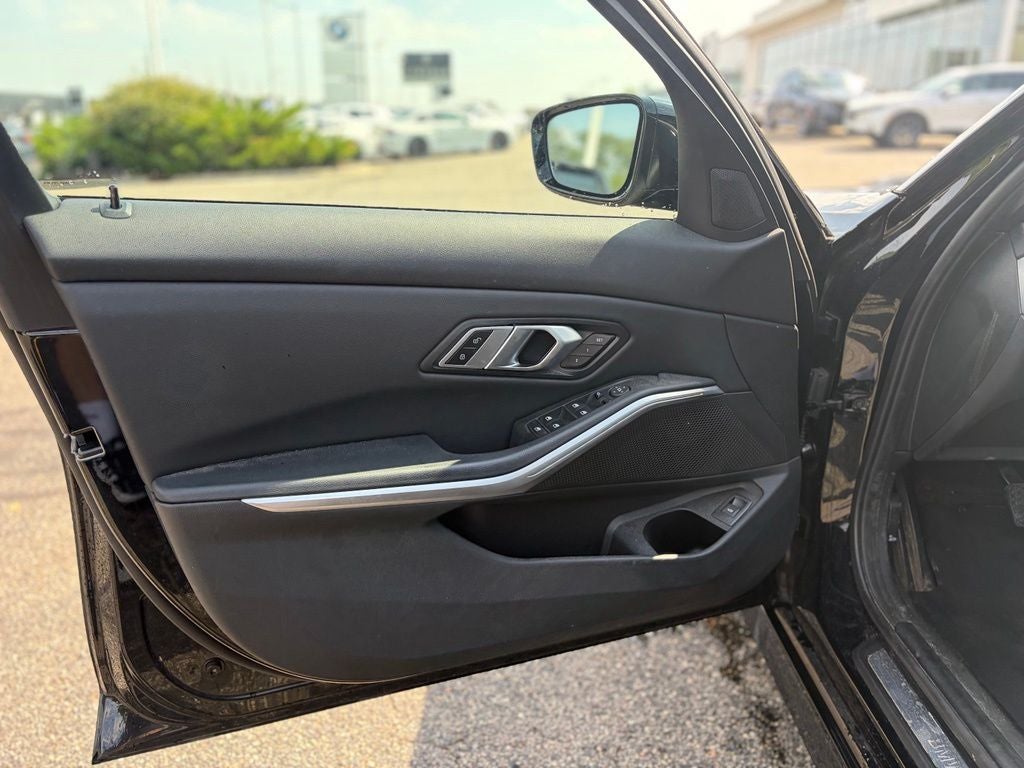 2023 BMW 3 Series 330i xDrive