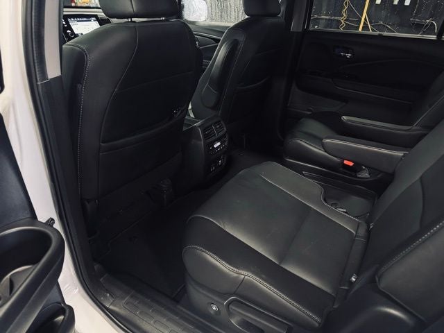 2022 Honda Pilot AWD Touring 7 Passenger