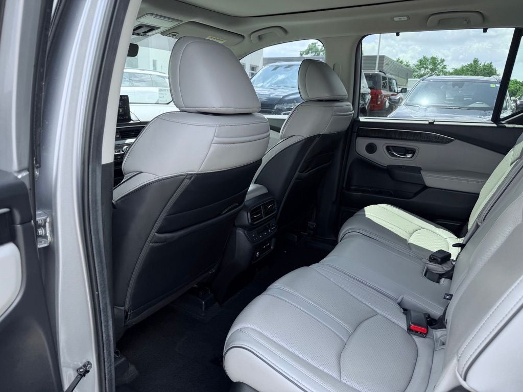 2025 Honda Pilot Elite