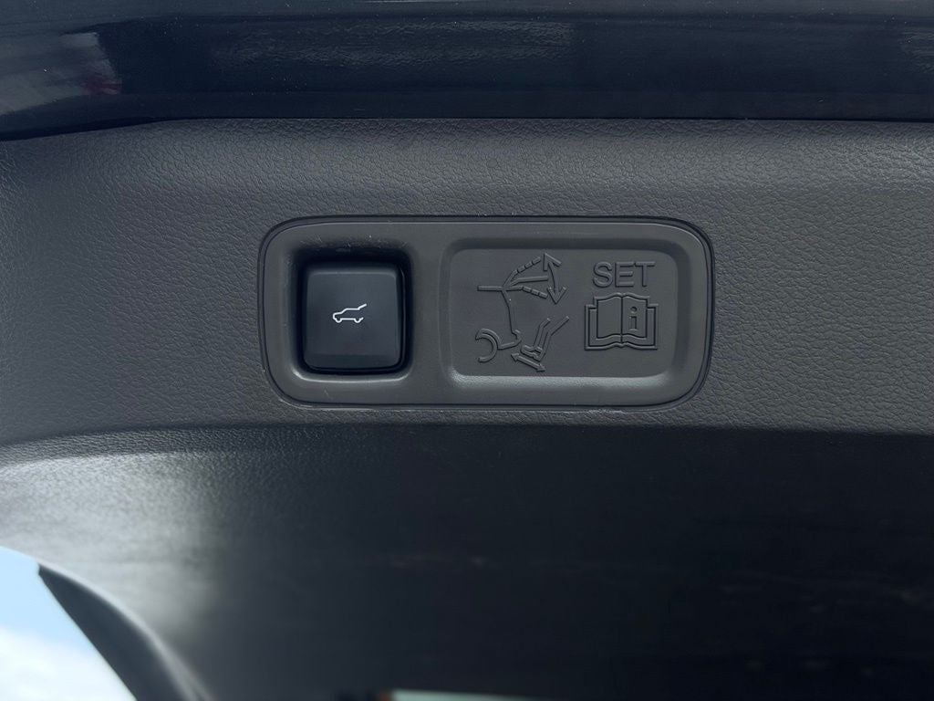2022 Lincoln Navigator Standard