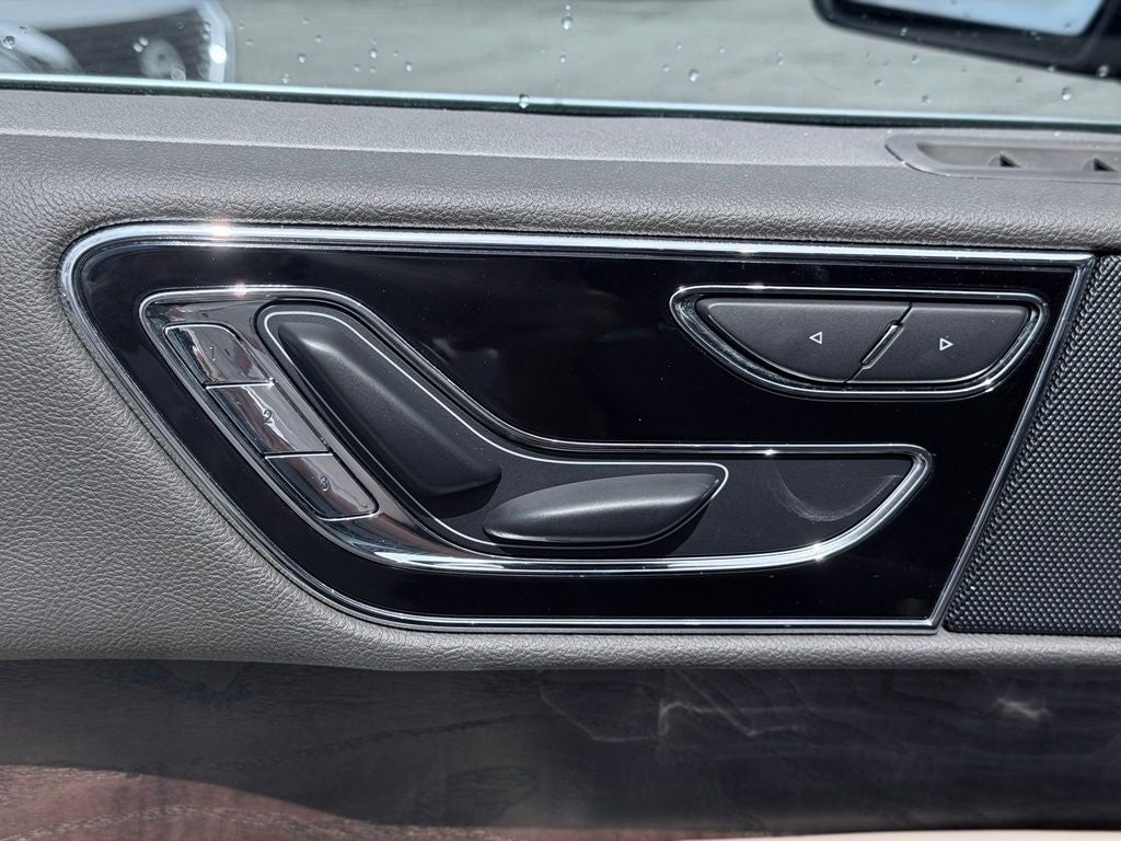 2022 Lincoln Navigator Standard
