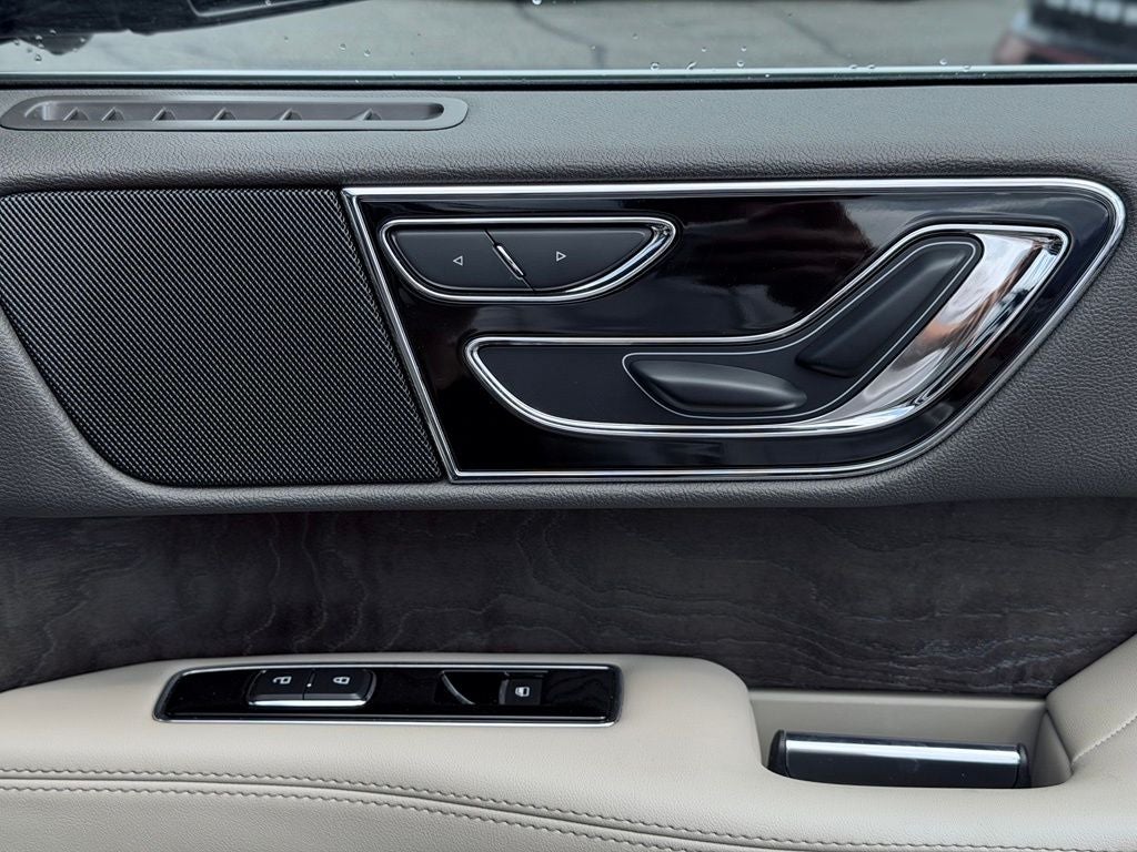 2022 Lincoln Navigator Standard