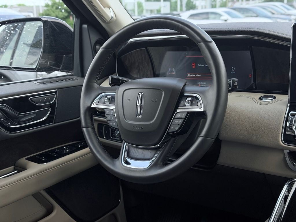2022 Lincoln Navigator Standard