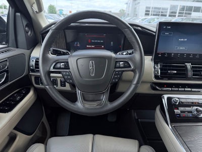 2022 Lincoln Navigator Standard