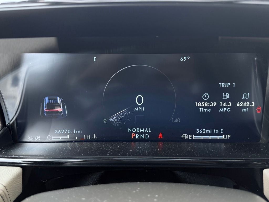 2022 Lincoln Navigator Standard