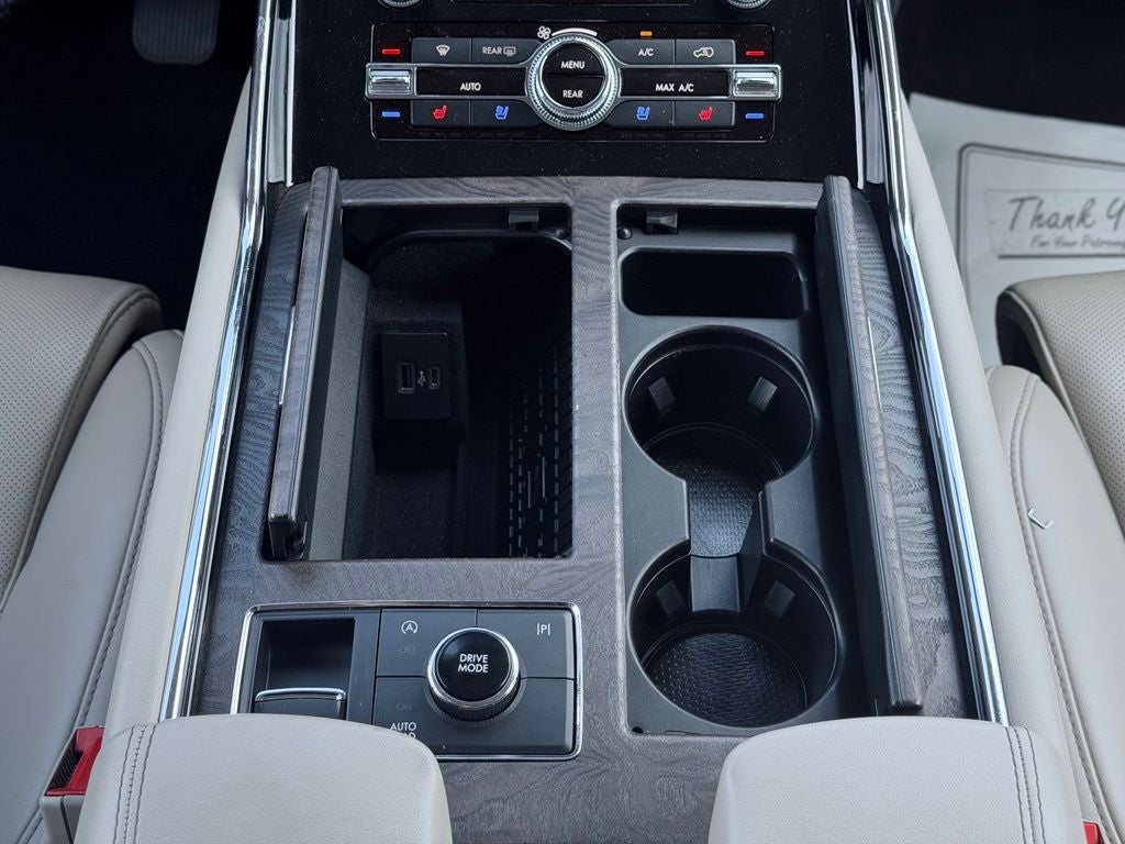 2022 Lincoln Navigator Standard