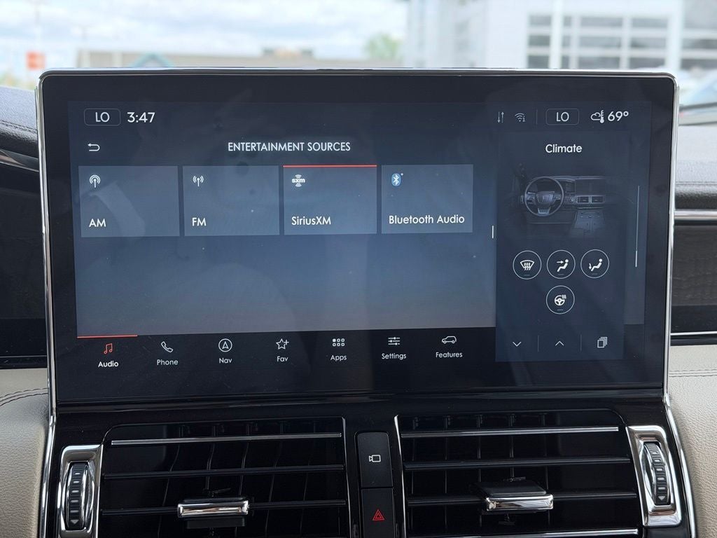 2022 Lincoln Navigator Standard
