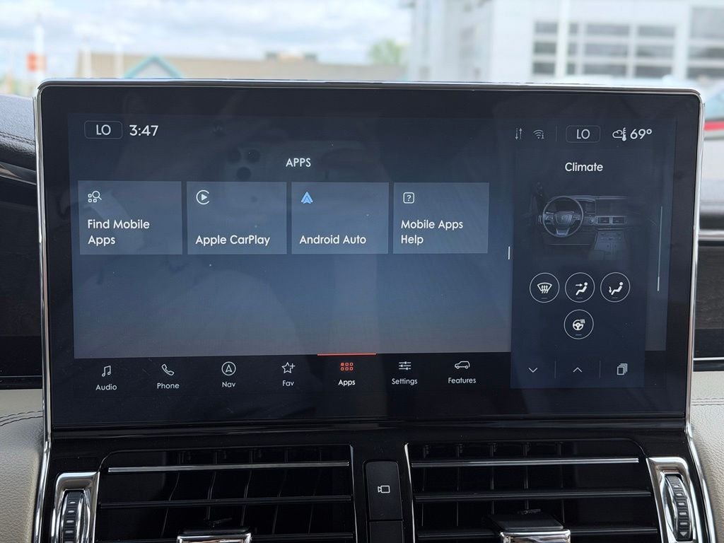 2022 Lincoln Navigator Standard