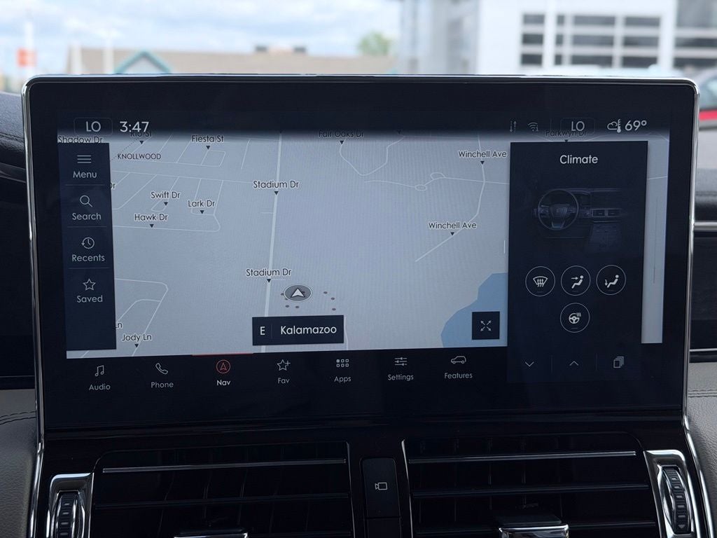 2022 Lincoln Navigator Standard