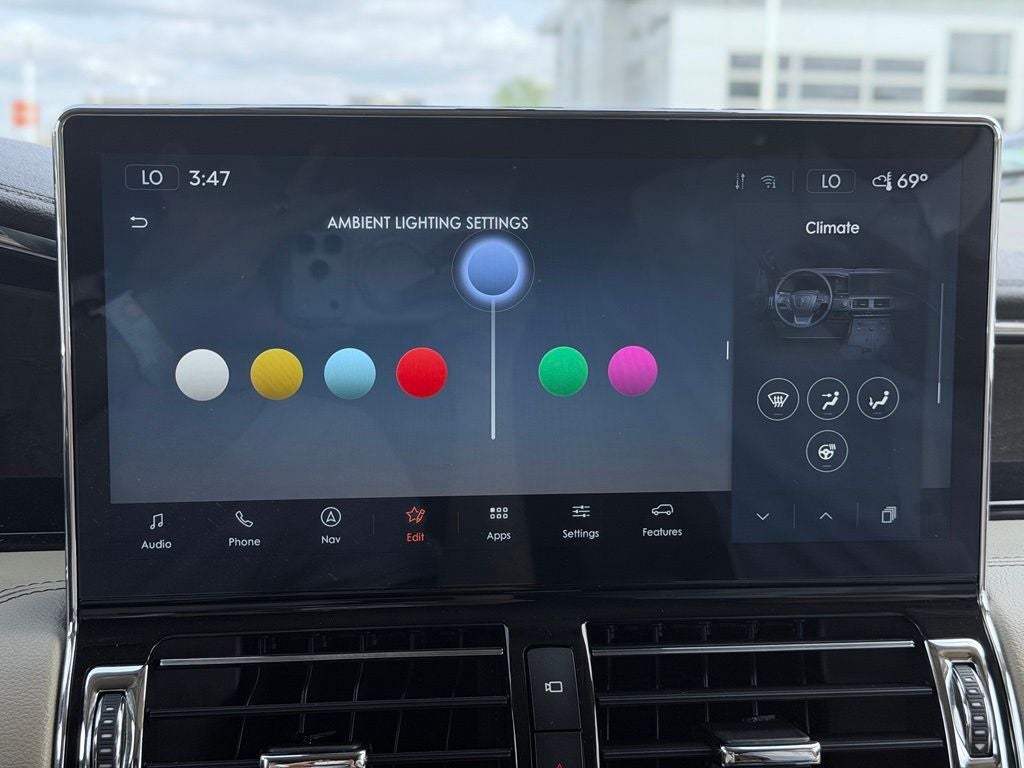 2022 Lincoln Navigator Standard