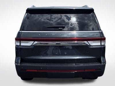 2022 Lincoln Navigator Standard