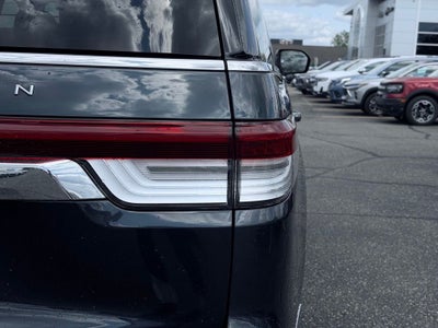 2022 Lincoln Navigator Standard