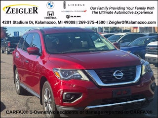 2018 Nissan Pathfinder SL
