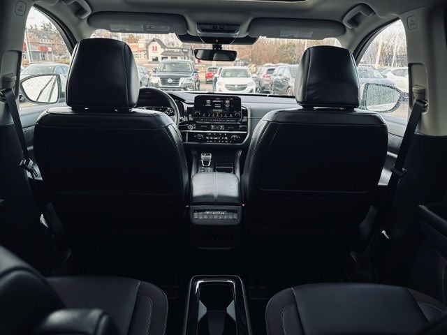 2023 Nissan Pathfinder SL 4WD