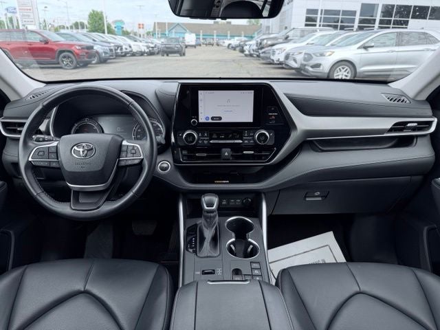 2024 Toyota Highlander Hybrid XLE
