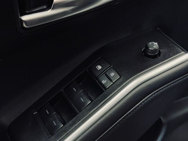 2025 Toyota Highlander Base