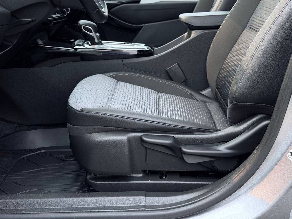 2024 Chevrolet Trax FWD LT