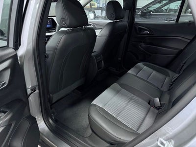 2025 Chevrolet Trax FWD LT