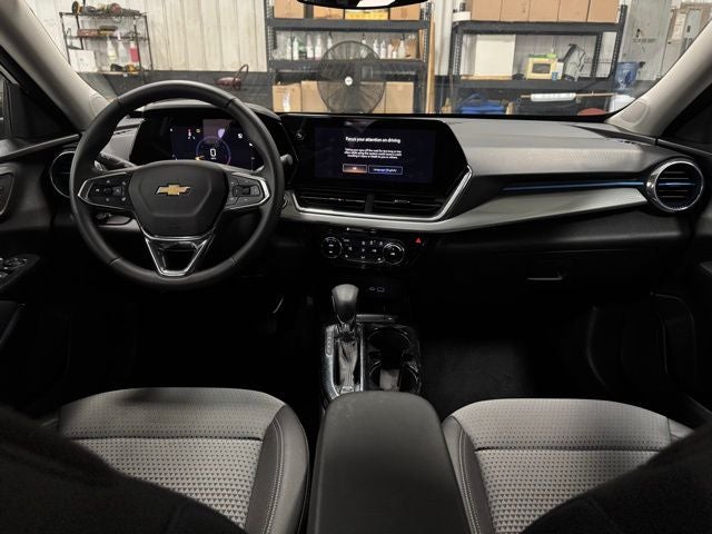 2025 Chevrolet Trax FWD LT