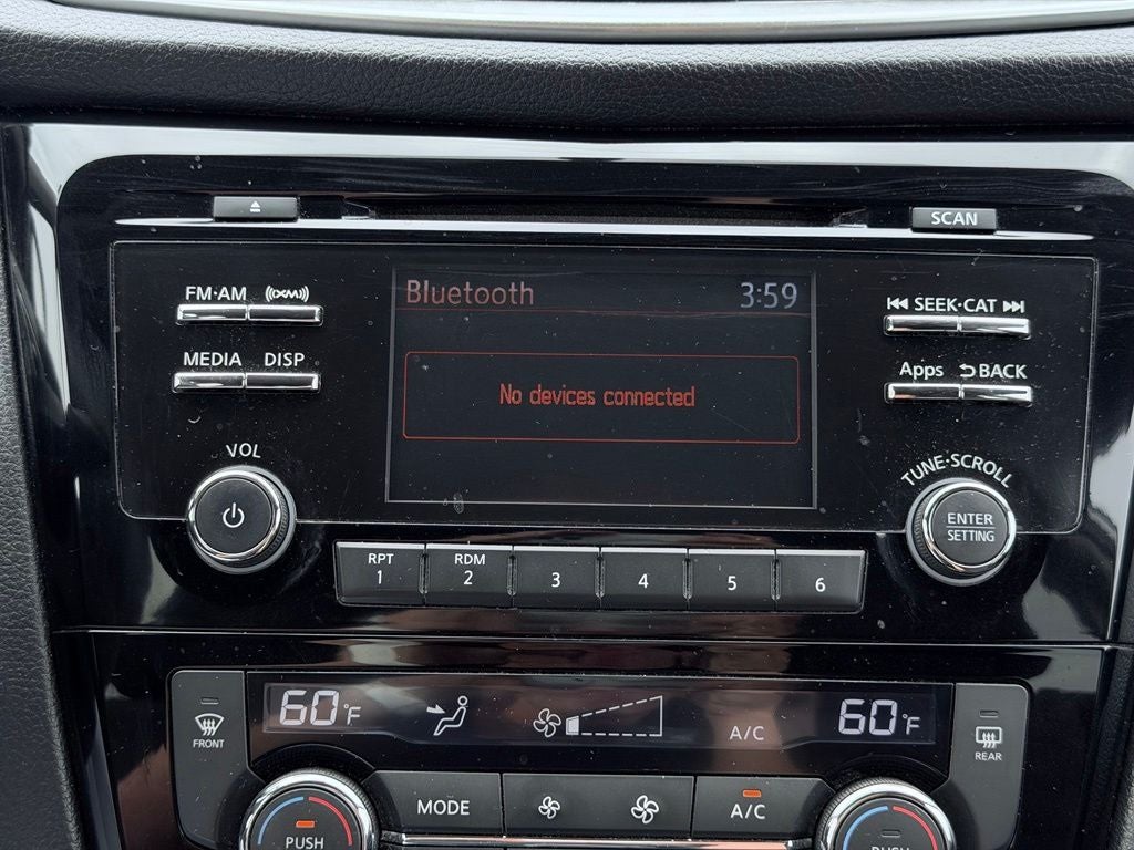 2015 Nissan Rogue SV