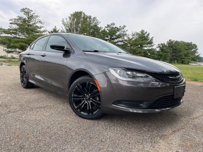 2017 Chrysler 200 LX