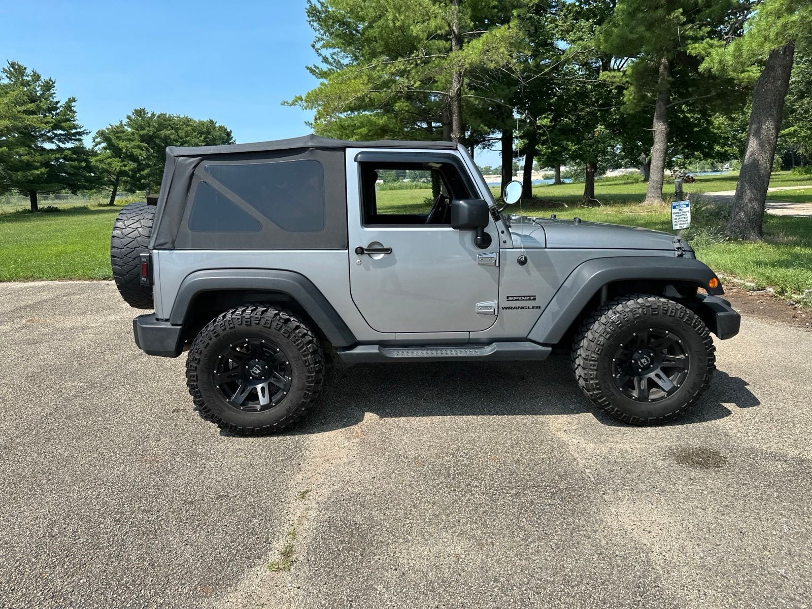 2017 Jeep Wrangler Sport
