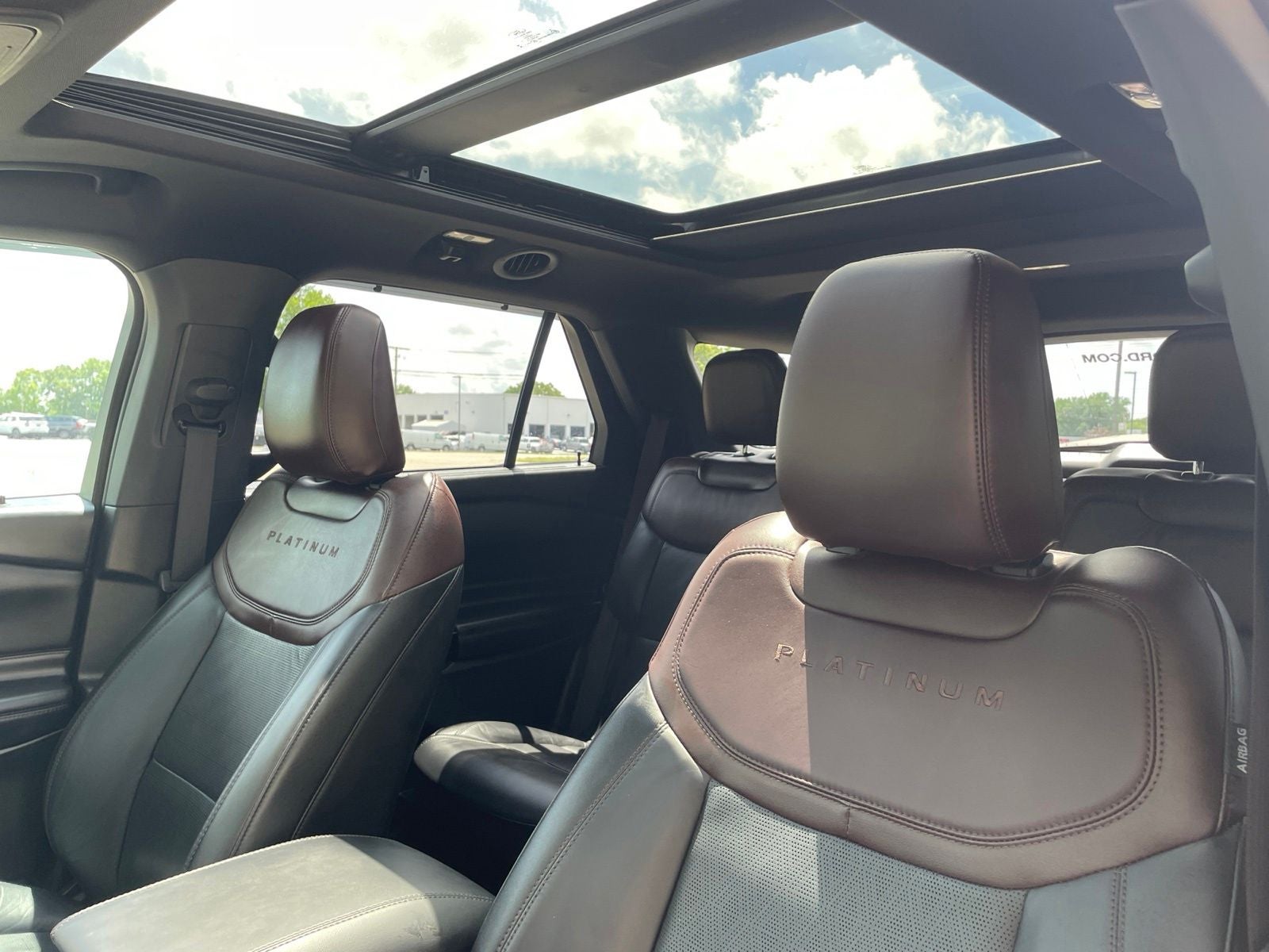 2023 Ford Explorer Platinum