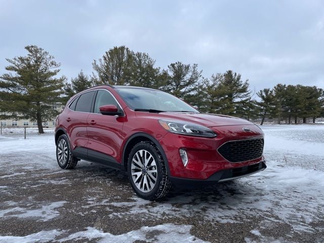 2022 Ford Escape Titanium
