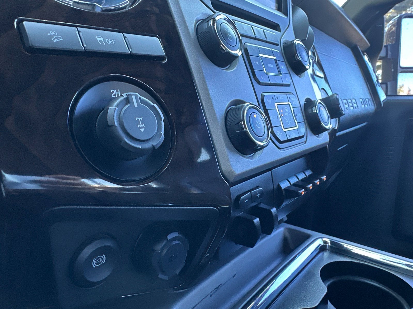 2015 Ford F-250SD Lariat with Platinum package