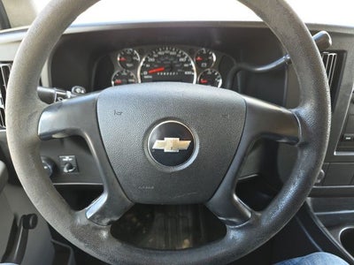 2009 Chevrolet Express 3500 Work Van Cutaway